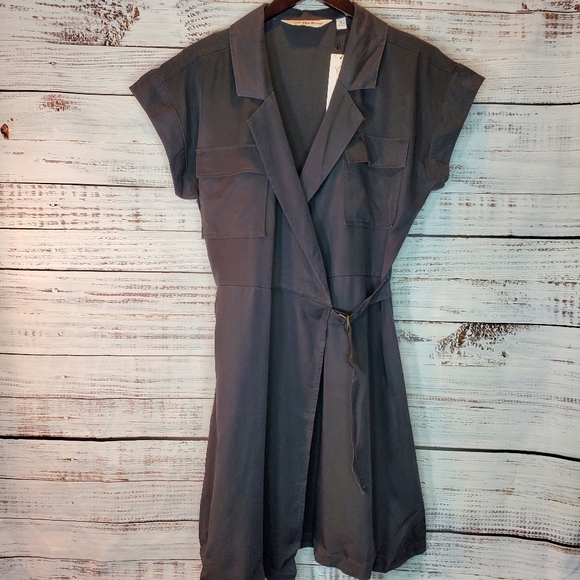 Crossed dress, short sleeves and front pockets ●●only available in black… - Picture 3 of 10